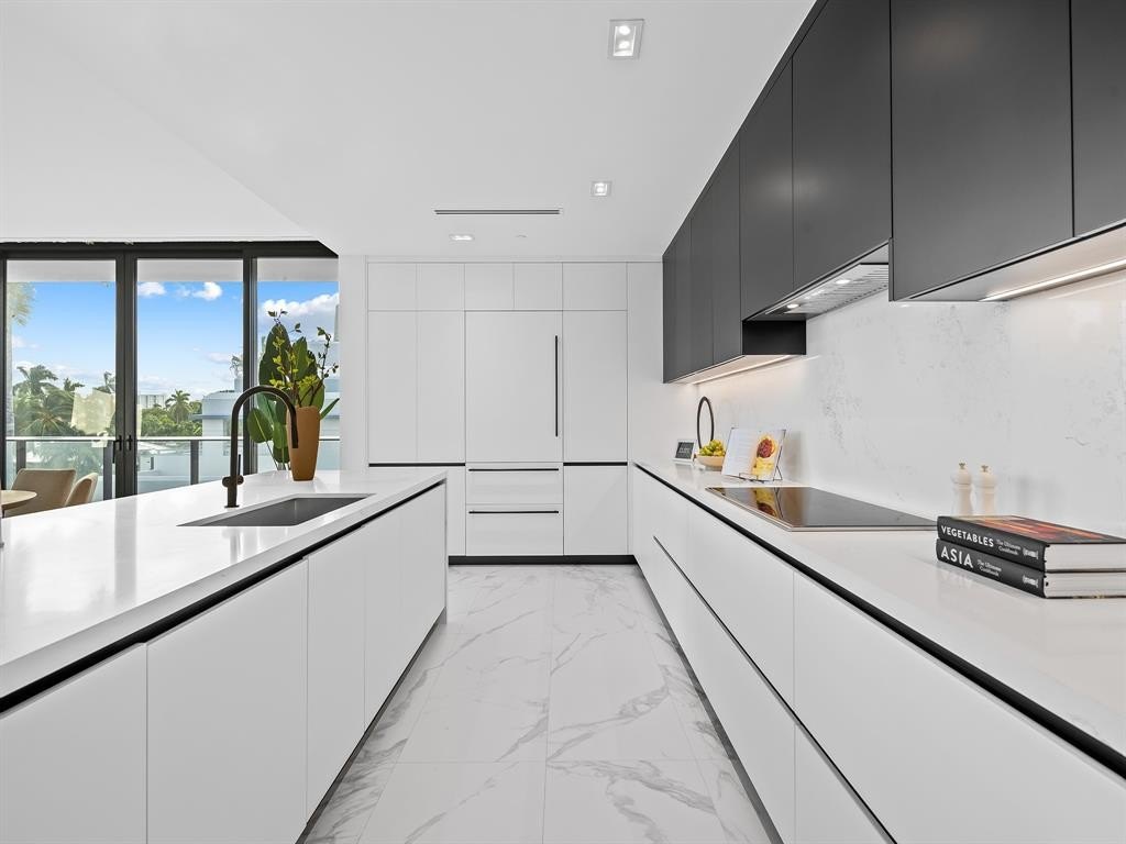 Fort Lauderdale, Florida, 33301, United States, 3 Bedrooms Bedrooms, ,3.5 BathroomsBathrooms,Residential,Forsale,2004496