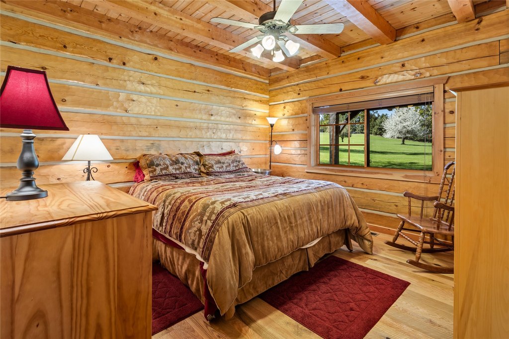 Polson, Montana, 59860, United States, 5 Bedrooms Bedrooms, ,2.5 BathroomsBathrooms,Residential,Forsale,1914950