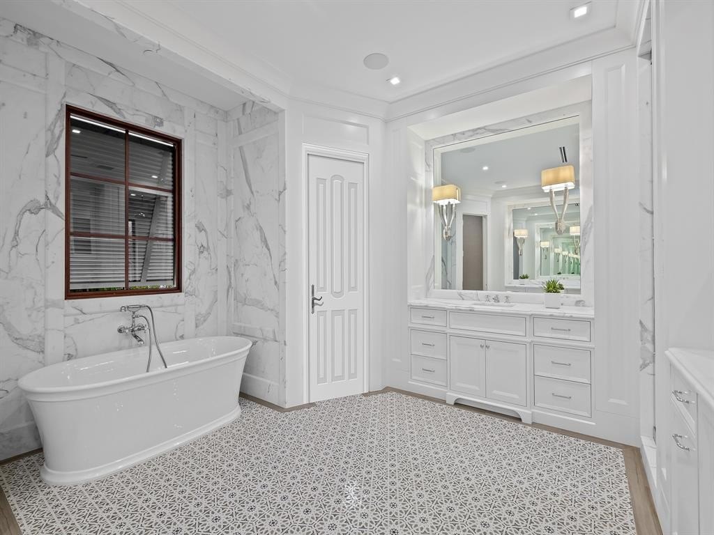 Fort Lauderdale, Florida, 33316, United States, 6 Bedrooms Bedrooms, ,6.5 BathroomsBathrooms,Residential,Forsale,1884586