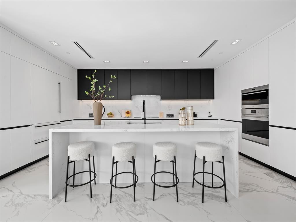 Fort Lauderdale, Florida, 33301, United States, 3 Bedrooms Bedrooms, ,3.5 BathroomsBathrooms,Residential,Forsale,2004496