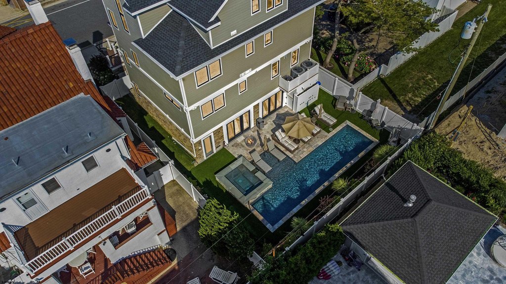 Ventnor, New Jersey, 08406, United States, 6 Bedrooms Bedrooms, ,6.5 BathroomsBathrooms,Residential,Forsale,1946142