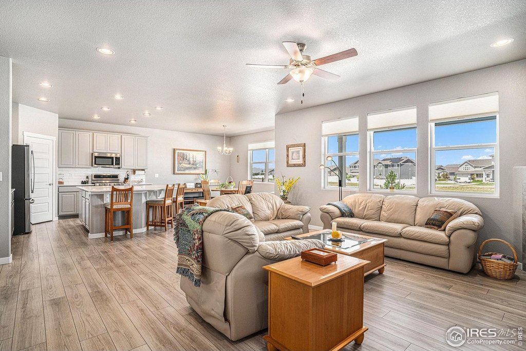 Windsor, Colorado, 80550, United States, 5 Bedrooms Bedrooms, ,4 BathroomsBathrooms,Residential,Forsale,1964328