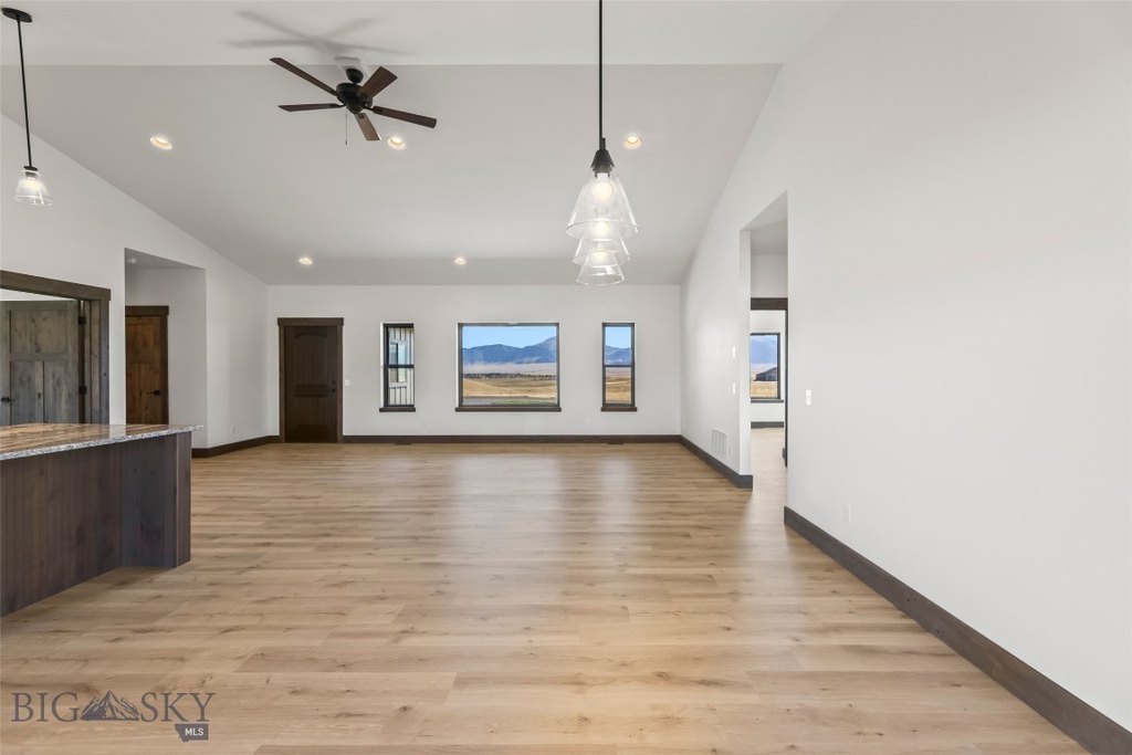 Ennis, Montana, 59729, United States, 3 Bedrooms Bedrooms, ,2 BathroomsBathrooms,Residential,Forsale,1915016