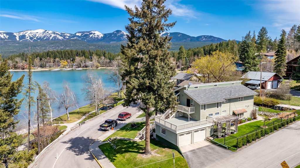Whitefish, Montana, 59937, United States, 4 Bedrooms Bedrooms, ,3.5 BathroomsBathrooms,Residential,Forsale,1941154