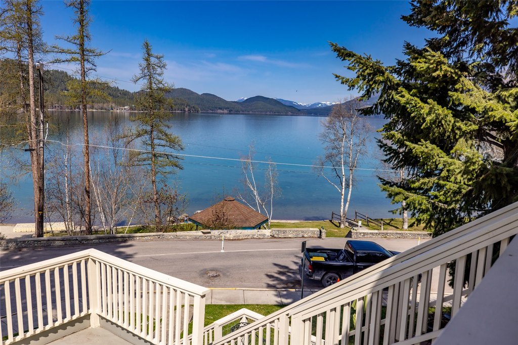 Whitefish, Montana, 59937, United States, 4 Bedrooms Bedrooms, ,3.5 BathroomsBathrooms,Residential,Forsale,1941154