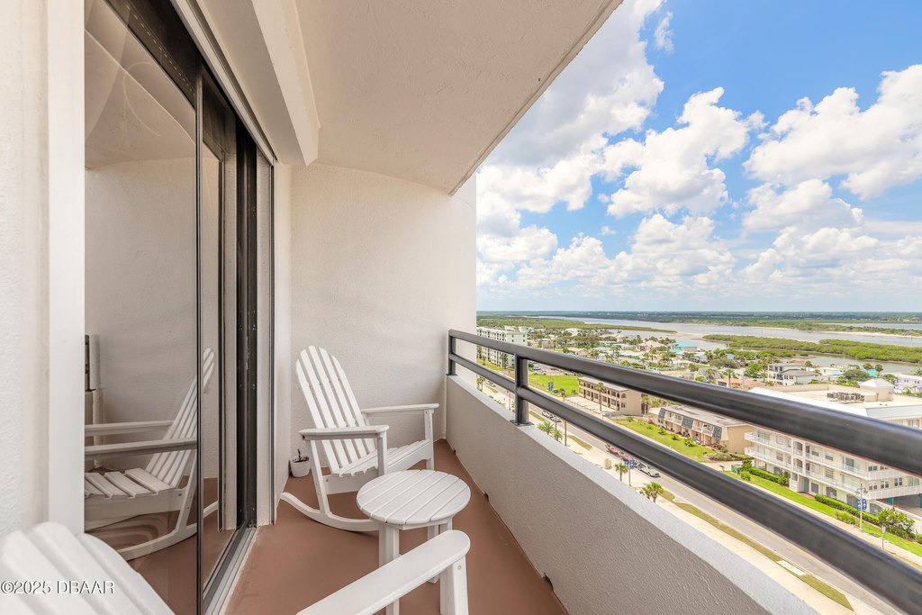 Daytona Beach, Florida, 32118, United States, 2 Bedrooms Bedrooms, ,2 BathroomsBathrooms,Residential,Forsale,1919153