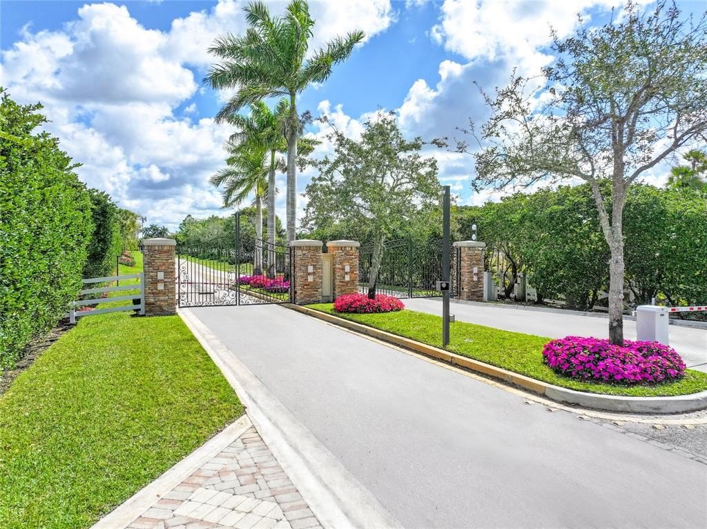 Southwest Ranches, Florida, 33331, United States, 10 Bedrooms Bedrooms, ,11.5 BathroomsBathrooms,Residential,Forsale,1927584