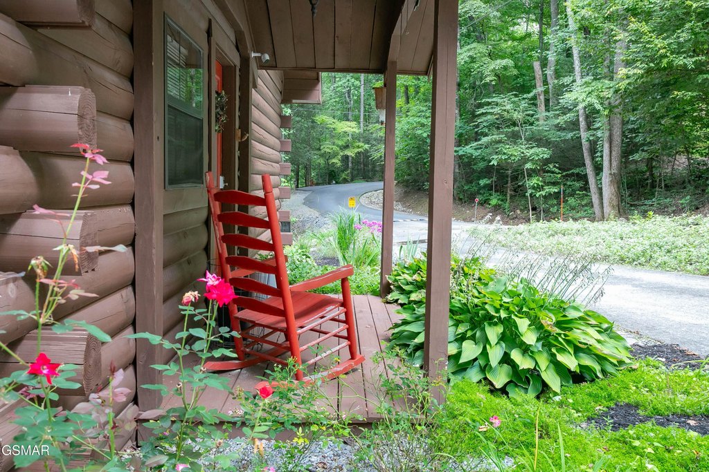 Sevierville, Tennessee, 37862, United States, 1 Bedroom Bedrooms, ,2 BathroomsBathrooms,Residential,Forsale,1942424