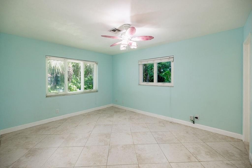 Lighthouse Point, Florida, 33064, United States, 4 Bedrooms Bedrooms, ,4 BathroomsBathrooms,Residential,Forsale,1884543