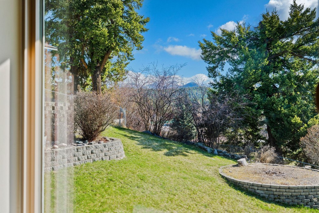 Bigfork, Montana, 59911, United States, 5 Bedrooms Bedrooms, ,3 BathroomsBathrooms,Residential,Forsale,1986975