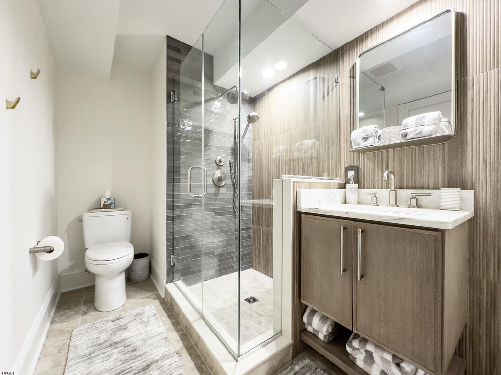 Ventnor, New Jersey, 08406, United States, 6 Bedrooms Bedrooms, ,6.5 BathroomsBathrooms,Residential,Forsale,1946142