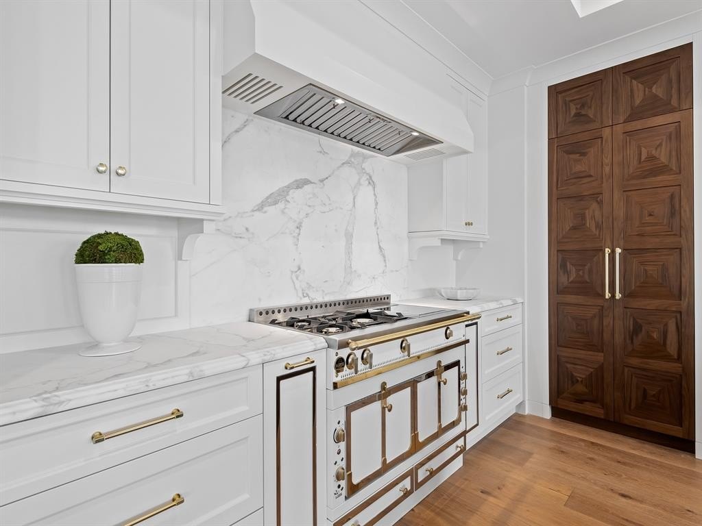 Fort Lauderdale, Florida, 33316, United States, 6 Bedrooms Bedrooms, ,6.5 BathroomsBathrooms,Residential,Forsale,1884586