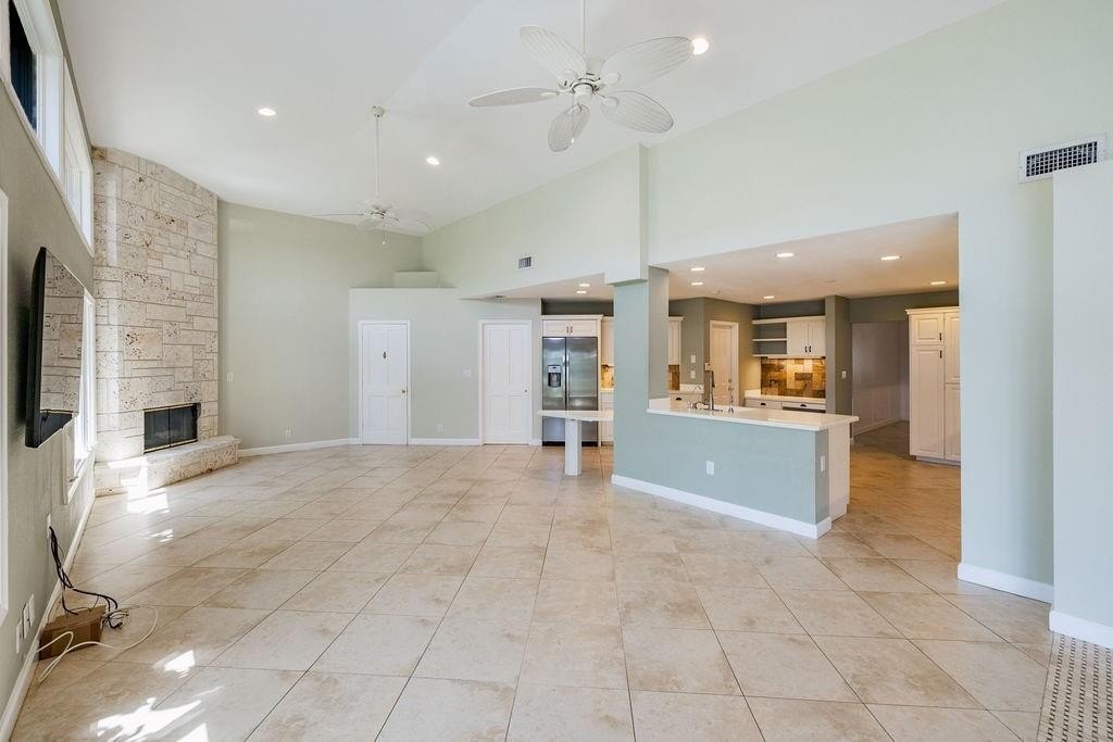 Lighthouse Point, Florida, 33064, United States, 4 Bedrooms Bedrooms, ,4 BathroomsBathrooms,Residential,Forsale,1884543