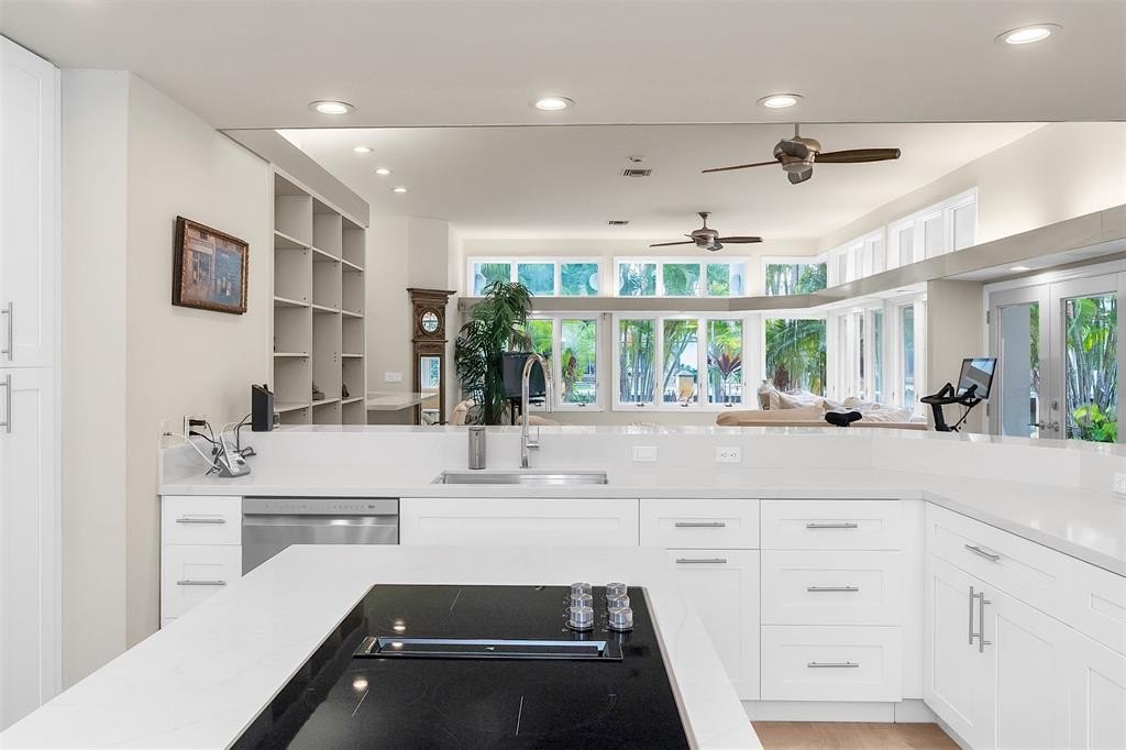 Fort Lauderdale, Florida, 33301, United States, 4 Bedrooms Bedrooms, ,4.5 BathroomsBathrooms,Residential,Forsale,2011587