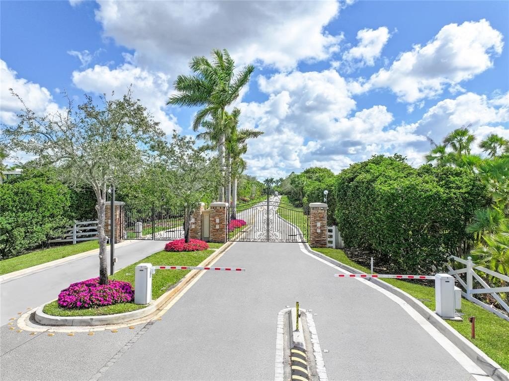 Southwest Ranches, Florida, 33331, United States, 10 Bedrooms Bedrooms, ,11.5 BathroomsBathrooms,Residential,Forsale,1927584