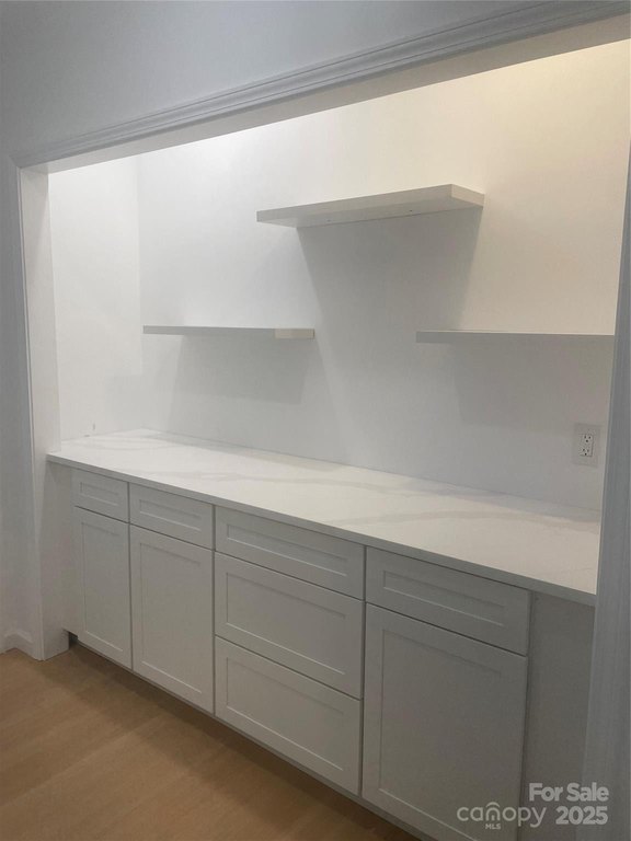 Flat Rock, North Carolina, 28731, United States, 3 Bedrooms Bedrooms, ,2 BathroomsBathrooms,Residential,Forsale,1904887