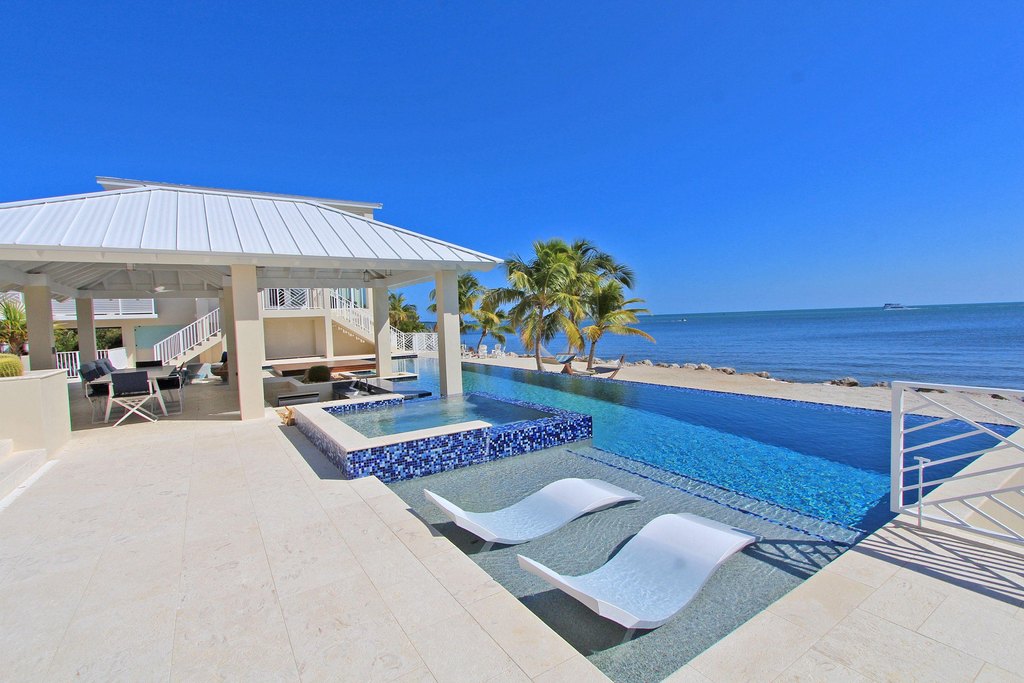 Key Largo, Florida, 33037, United States, 4 Bedrooms Bedrooms, ,3.5 BathroomsBathrooms,Residential,Forsale,1944347