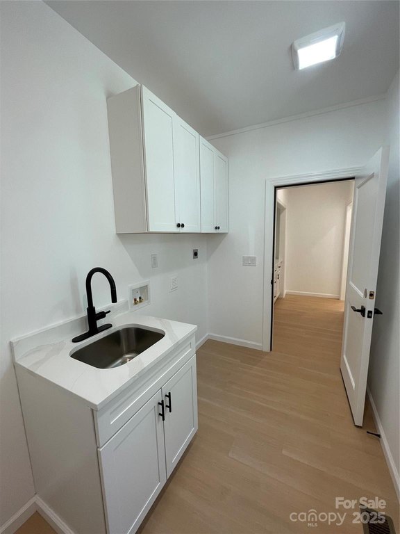 Flat Rock, North Carolina, 28731, United States, 3 Bedrooms Bedrooms, ,2 BathroomsBathrooms,Residential,Forsale,1904887