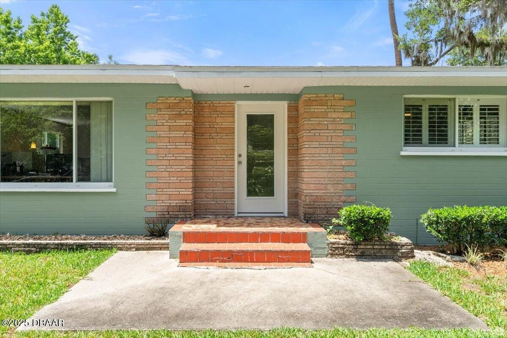 Daytona Beach, Florida, 32119, United States, 2 Bedrooms Bedrooms, ,1 BathroomBathrooms,Residential,Forsale,1990162