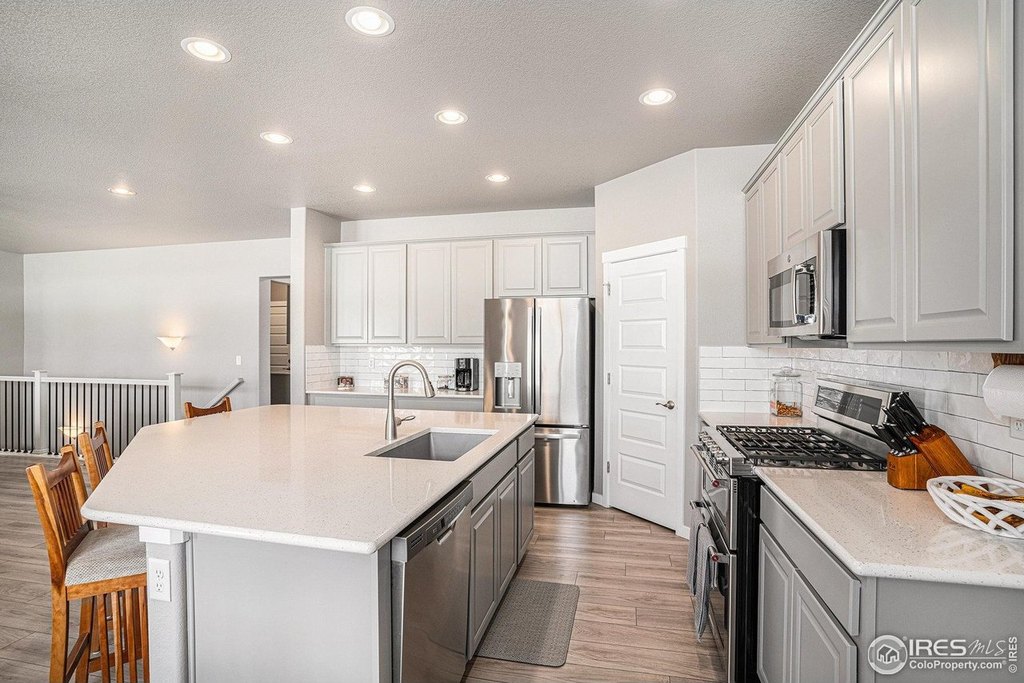 Windsor, Colorado, 80550, United States, 5 Bedrooms Bedrooms, ,4 BathroomsBathrooms,Residential,Forsale,1964328