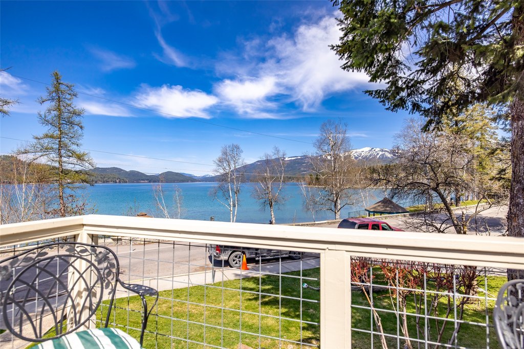 Whitefish, Montana, 59937, United States, 4 Bedrooms Bedrooms, ,3.5 BathroomsBathrooms,Residential,Forsale,1941154