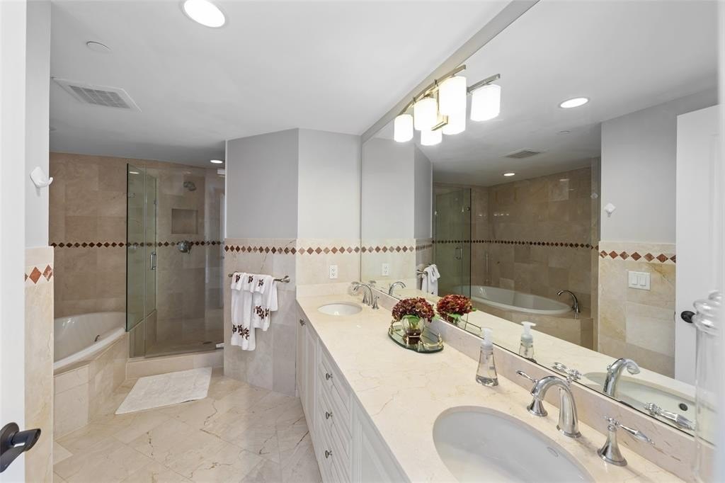 Lauderdale By The Sea, Florida, 33062, United States, 4 Bedrooms Bedrooms, ,3.5 BathroomsBathrooms,Residential,Forsale,1884605