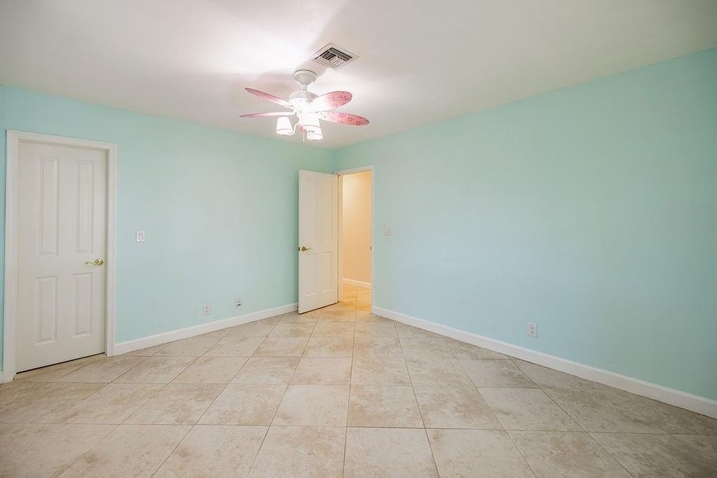 Lighthouse Point, Florida, 33064, United States, 4 Bedrooms Bedrooms, ,4 BathroomsBathrooms,Residential,Forsale,1884543