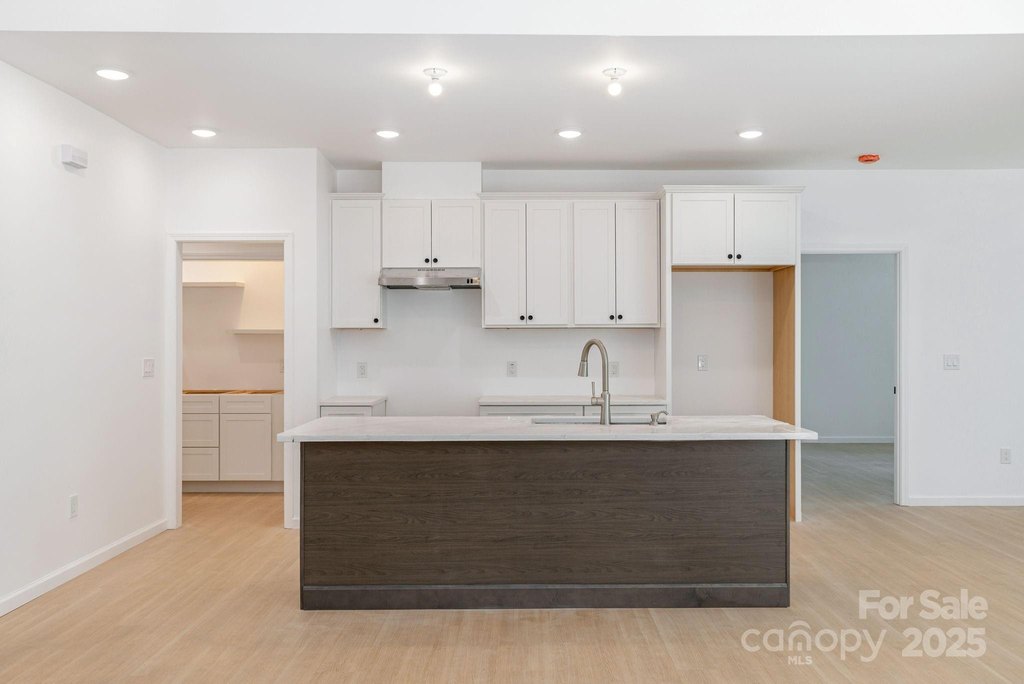 Flat Rock, North Carolina, 28731, United States, 3 Bedrooms Bedrooms, ,2 BathroomsBathrooms,Residential,Forsale,1904887