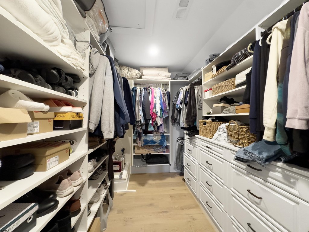 Ventnor, New Jersey, 08406, United States, 6 Bedrooms Bedrooms, ,6.5 BathroomsBathrooms,Residential,Forsale,1946142