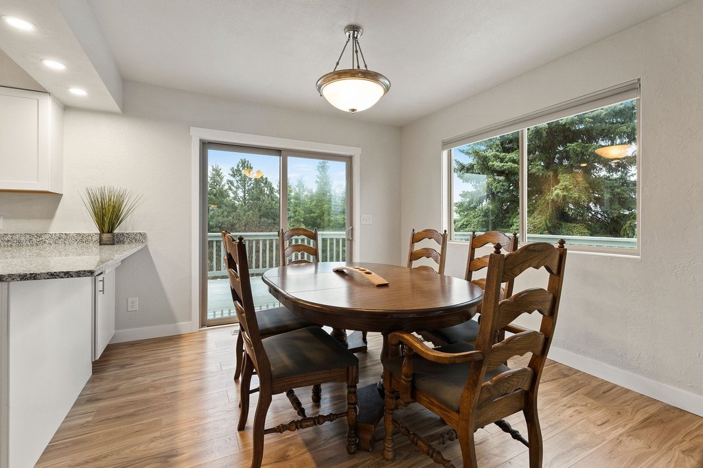 Bigfork, Montana, 59911, United States, 5 Bedrooms Bedrooms, ,3 BathroomsBathrooms,Residential,Forsale,1986975