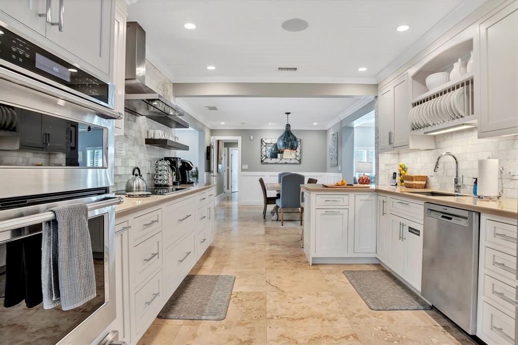 Fort Lauderdale, Florida, 33305, United States, 4 Bedrooms Bedrooms, ,3.5 BathroomsBathrooms,Residential,Forsale,1884523