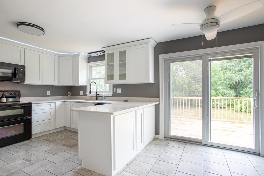 Hampton, New Hampshire, 03842, United States, 3 Bedrooms Bedrooms, ,2 BathroomsBathrooms,Residential,Forsale,1934010