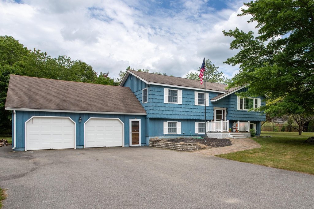 Hampton, New Hampshire, 03842, United States, 3 Bedrooms Bedrooms, ,2 BathroomsBathrooms,Residential,Forsale,1934010