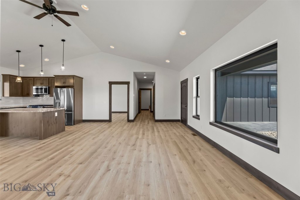 Ennis, Montana, 59729, United States, 3 Bedrooms Bedrooms, ,2 BathroomsBathrooms,Residential,Forsale,1915016