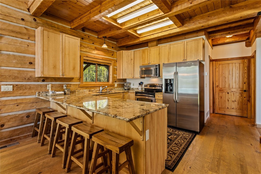 Polson, Montana, 59860, United States, 5 Bedrooms Bedrooms, ,2.5 BathroomsBathrooms,Residential,Forsale,1914950
