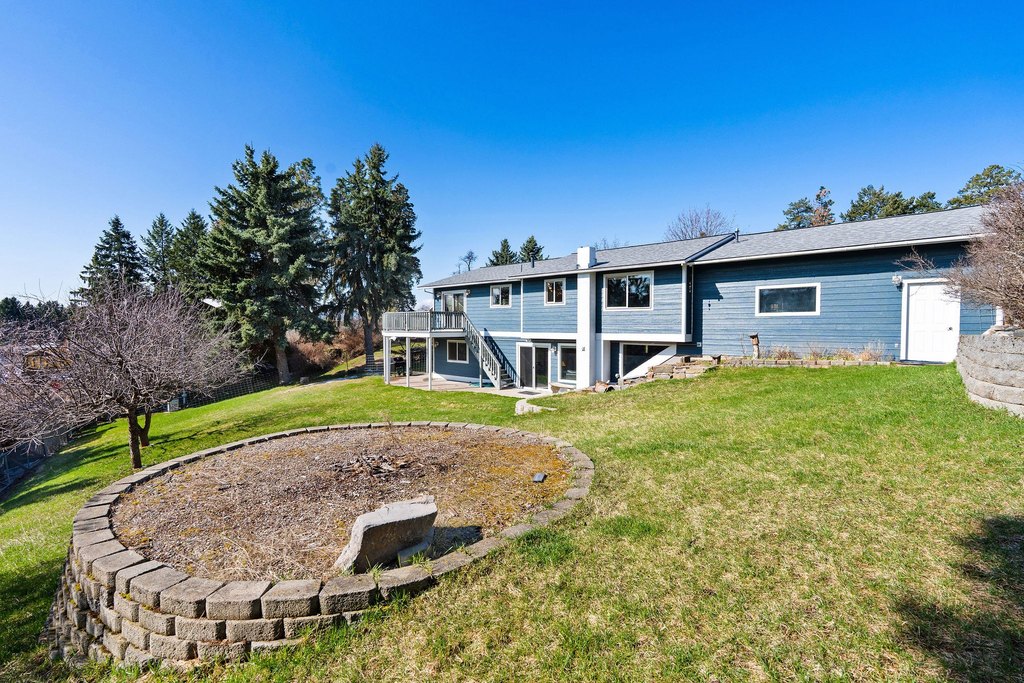 Bigfork, Montana, 59911, United States, 5 Bedrooms Bedrooms, ,3 BathroomsBathrooms,Residential,Forsale,1986975