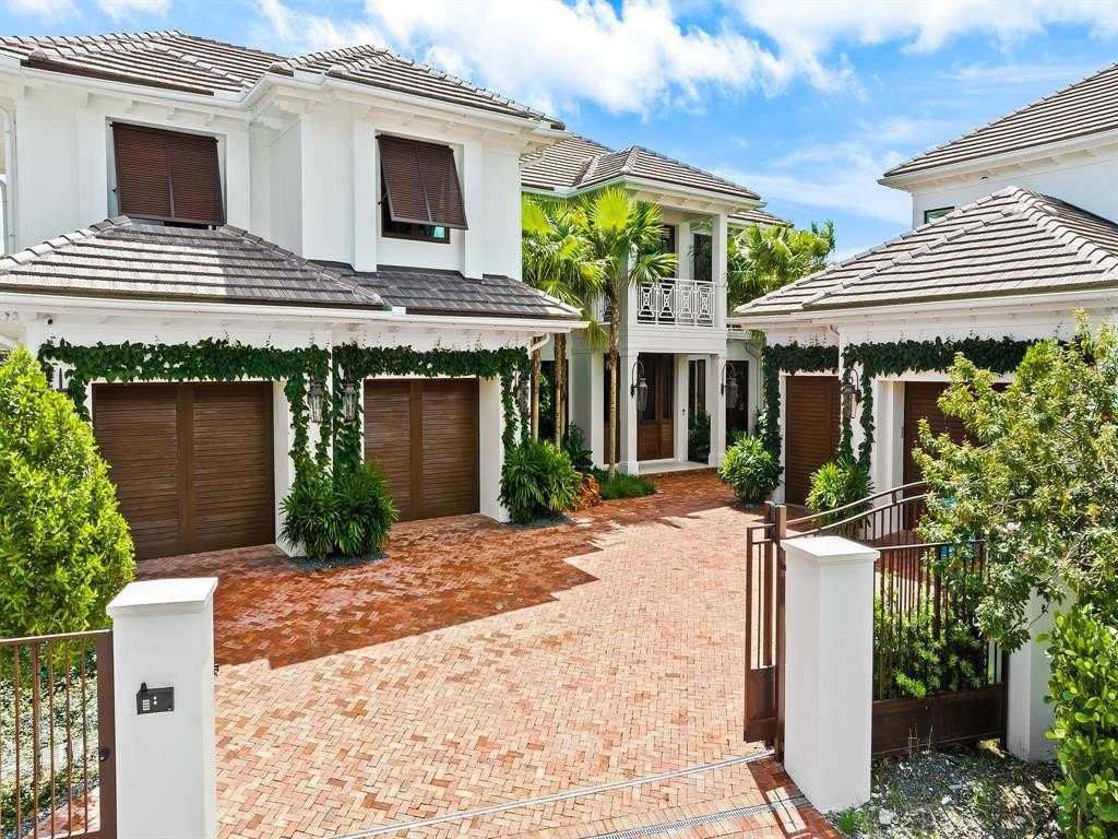 Fort Lauderdale, Florida, 33316, United States, 6 Bedrooms Bedrooms, ,6.5 BathroomsBathrooms,Residential,Forsale,1884586