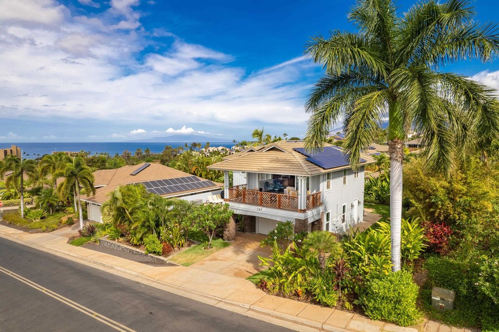 Kihei, Hawaii, 96753, United States, 4 Bedrooms Bedrooms, ,4 BathroomsBathrooms,Residential,Forsale,1944116