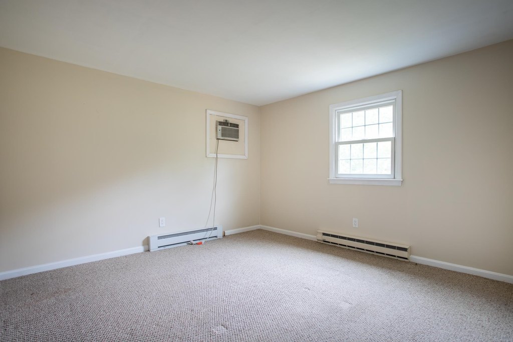 Hampton, New Hampshire, 03842, United States, 3 Bedrooms Bedrooms, ,2 BathroomsBathrooms,Residential,Forsale,1934010