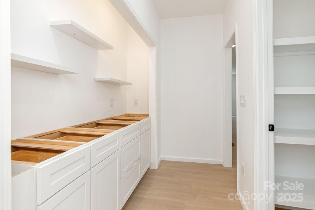 Flat Rock, North Carolina, 28731, United States, 3 Bedrooms Bedrooms, ,2 BathroomsBathrooms,Residential,Forsale,1904887