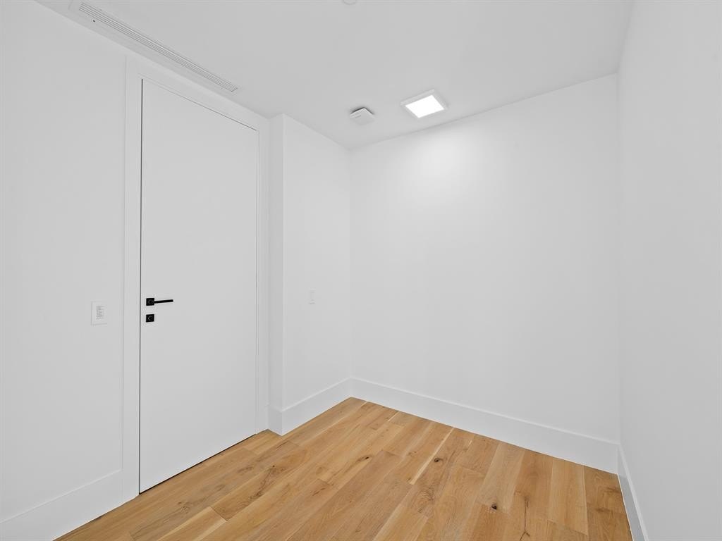 Fort Lauderdale, Florida, 33301, United States, 3 Bedrooms Bedrooms, ,3.5 BathroomsBathrooms,Residential,Forsale,2004496