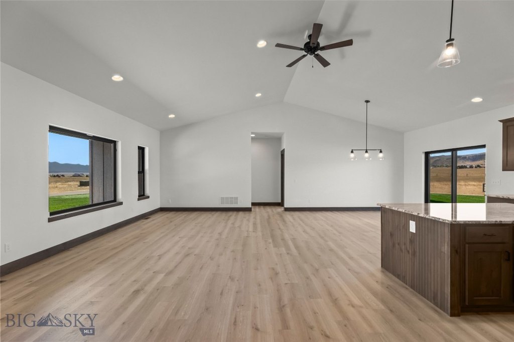 Ennis, Montana, 59729, United States, 3 Bedrooms Bedrooms, ,2 BathroomsBathrooms,Residential,Forsale,1915016
