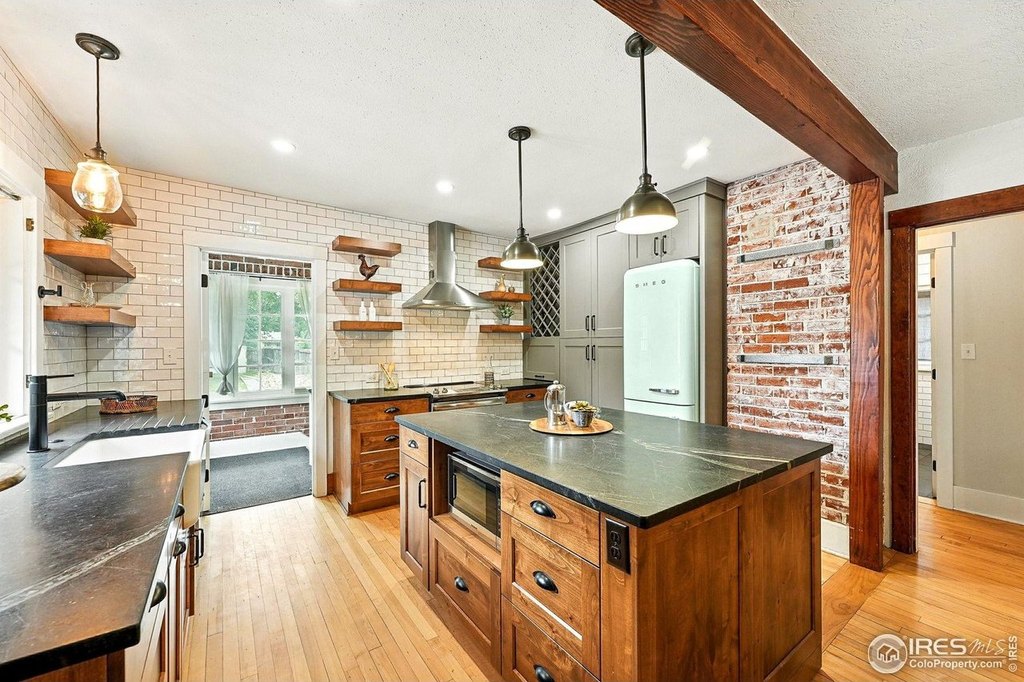 Fort Collins, Colorado, 80521, United States, 4 Bedrooms Bedrooms, ,2 BathroomsBathrooms,Residential,Forsale,1926791