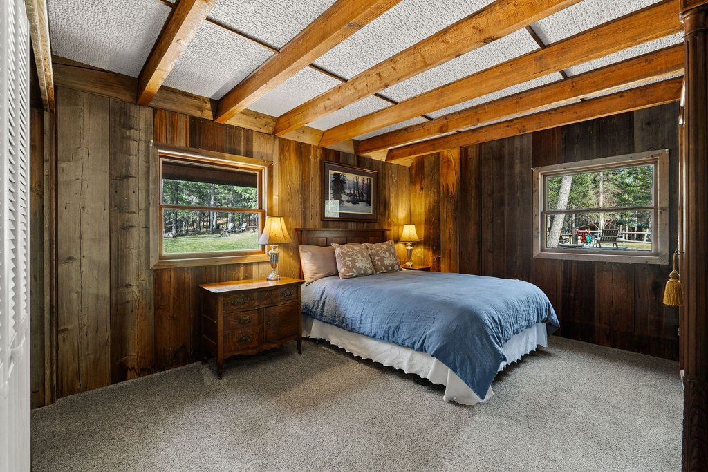 Whitefish, Montana, 59937, United States, 4 Bedrooms Bedrooms, ,2.5 BathroomsBathrooms,Residential,Forsale,1894897