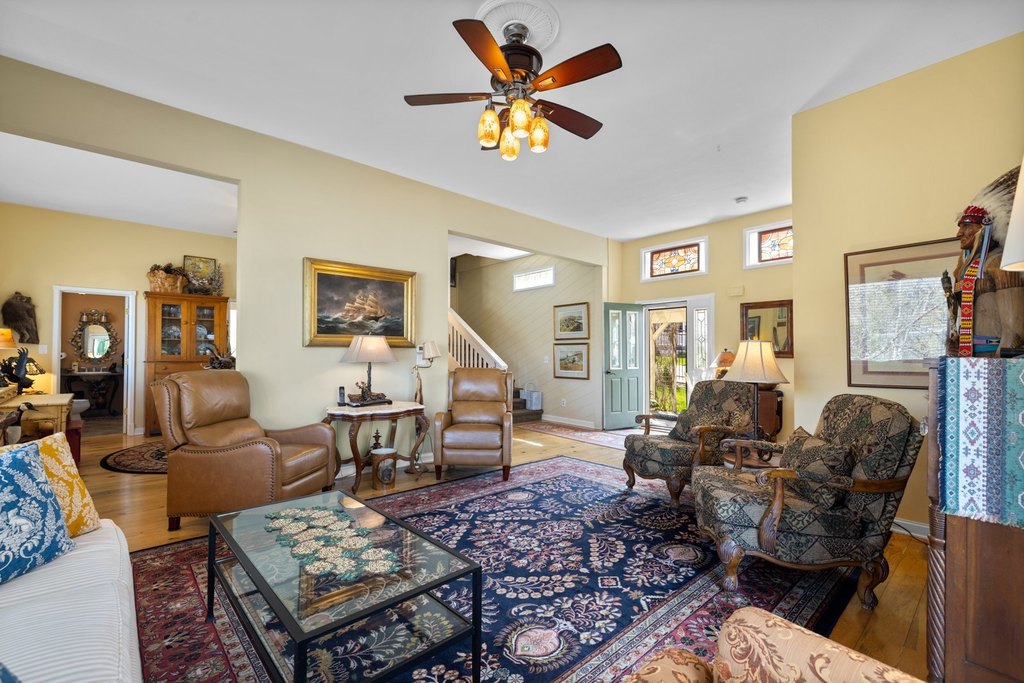 Whitefish, Montana, 59937, United States, 4 Bedrooms Bedrooms, ,3.5 BathroomsBathrooms,Residential,Forsale,1941154