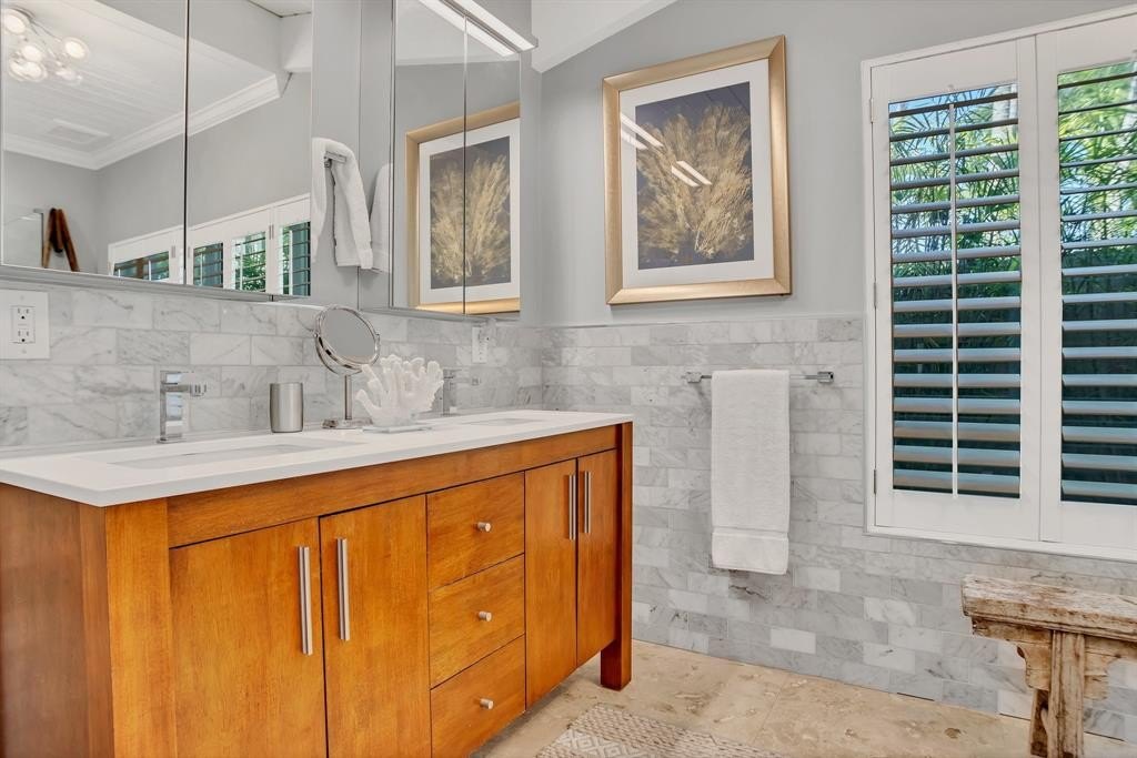 Fort Lauderdale, Florida, 33305, United States, 4 Bedrooms Bedrooms, ,3.5 BathroomsBathrooms,Residential,Forsale,1884523