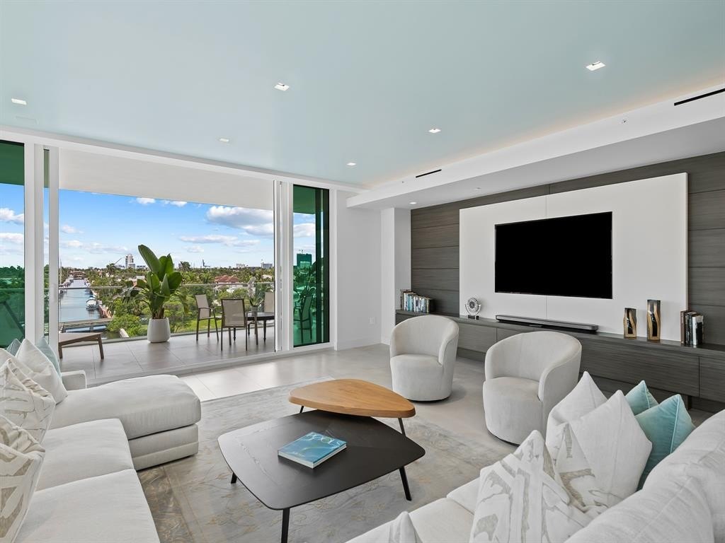 Fort Lauderdale, Florida, 33301, United States, 3 Bedrooms Bedrooms, ,3.5 BathroomsBathrooms,Residential,Forsale,2004495