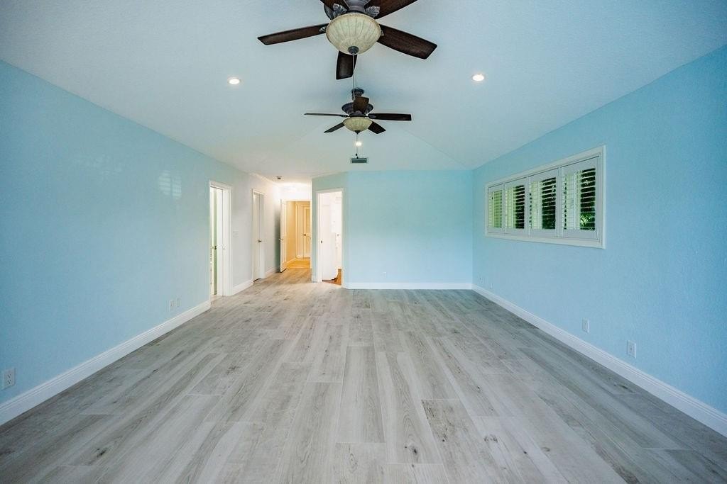 Lighthouse Point, Florida, 33064, United States, 4 Bedrooms Bedrooms, ,4 BathroomsBathrooms,Residential,Forsale,1884543
