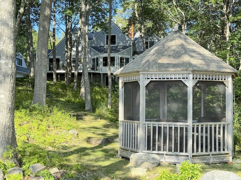 Bar Harbor, Maine, 04609, United States, 4 Bedrooms Bedrooms, ,4.5 BathroomsBathrooms,Residential,Forsale,1883798