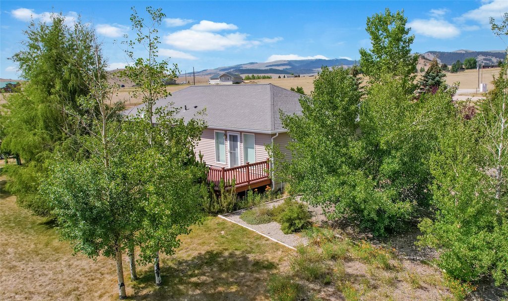 Ennis, Montana, 59729, United States, 5 Bedrooms Bedrooms, ,3 BathroomsBathrooms,Residential,Forsale,1986986